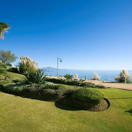 Ferienwohnung Immaculate 3-Bed Penthouse- Stunning Views Estepona Exterior foto